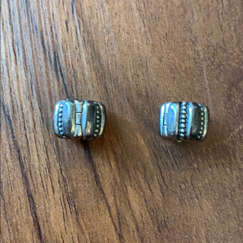 Pair of pandora clasps